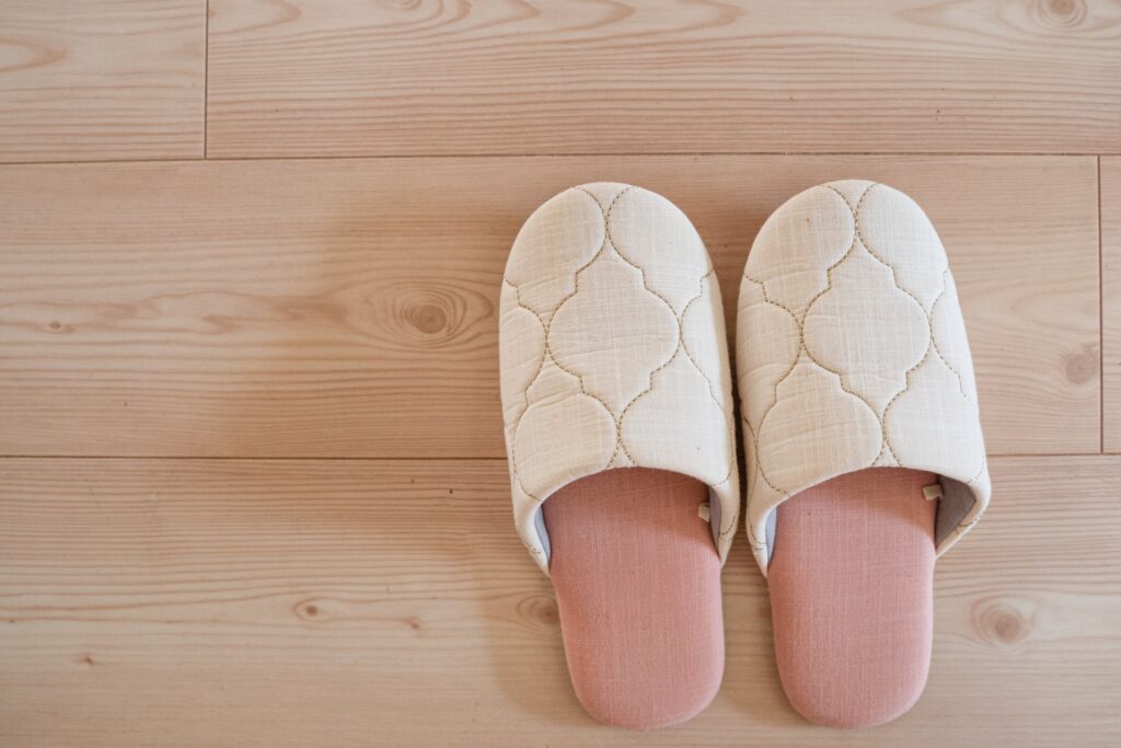 プレゼントスリッパ 意味を解説！縁起悪い？目上の人へはタブー？ギフトマナー注意点
